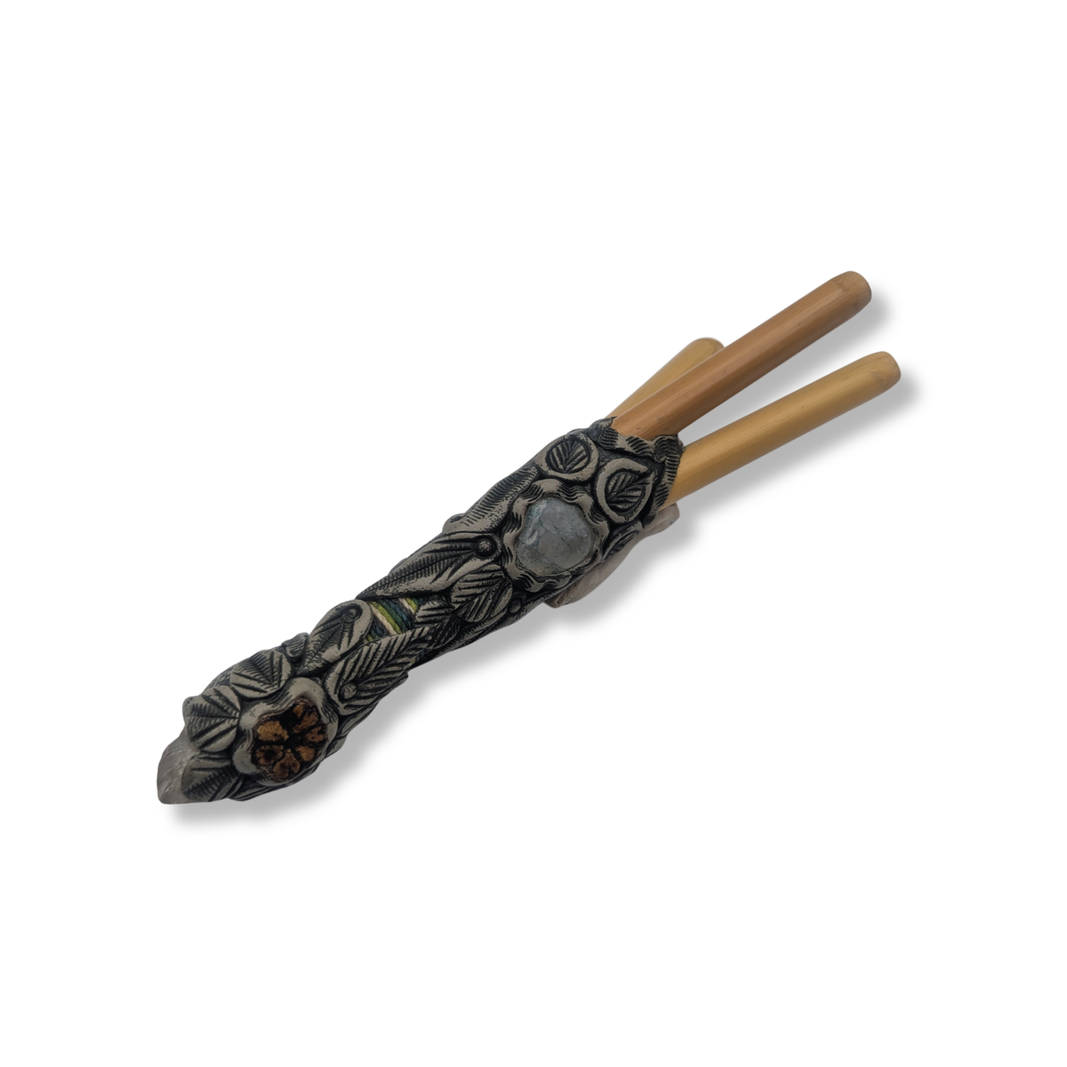 Kuripe (Bamboo and Resin)